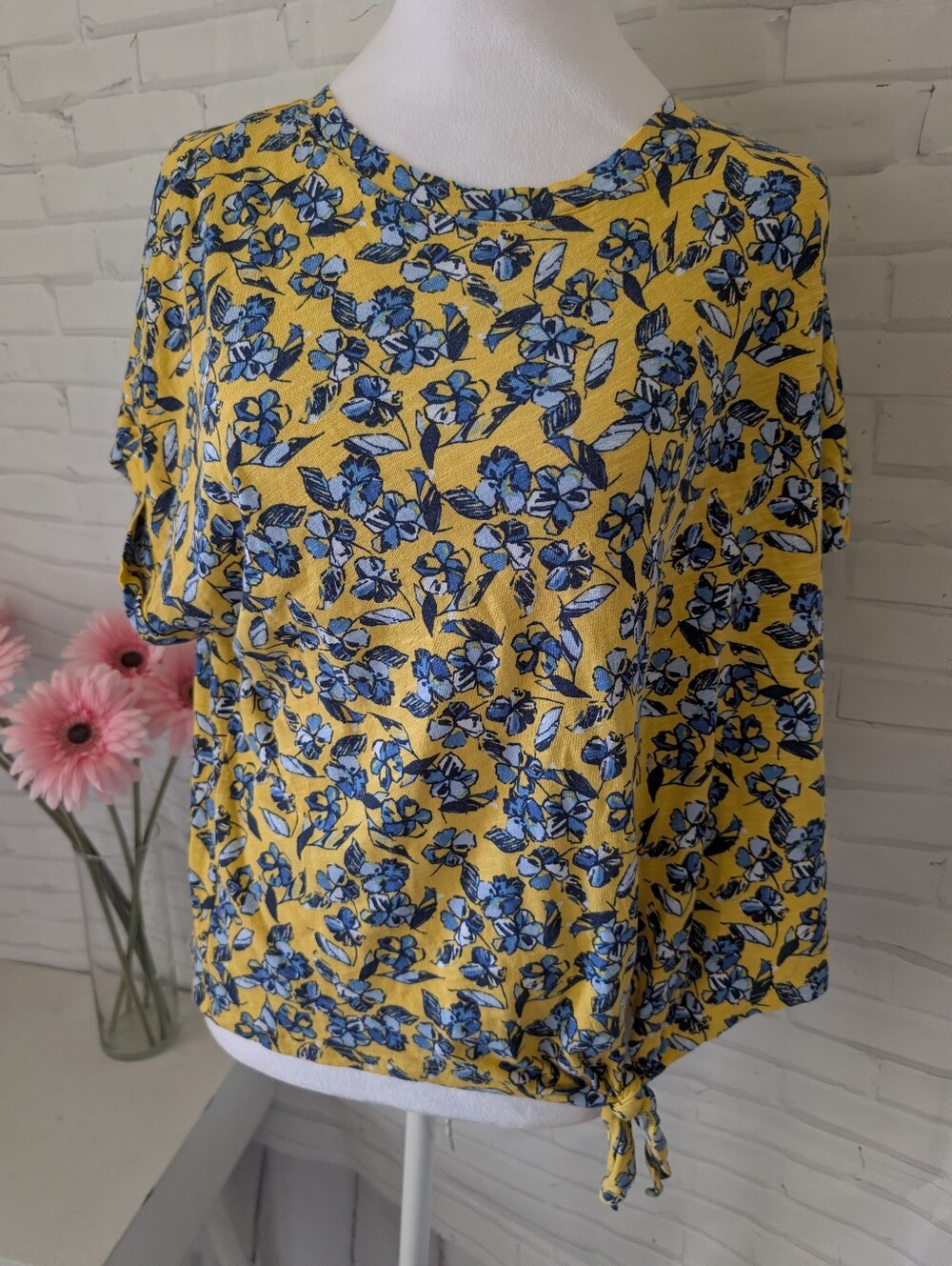 Skye's the Limit Yellow Floral Top with Blue Flowers